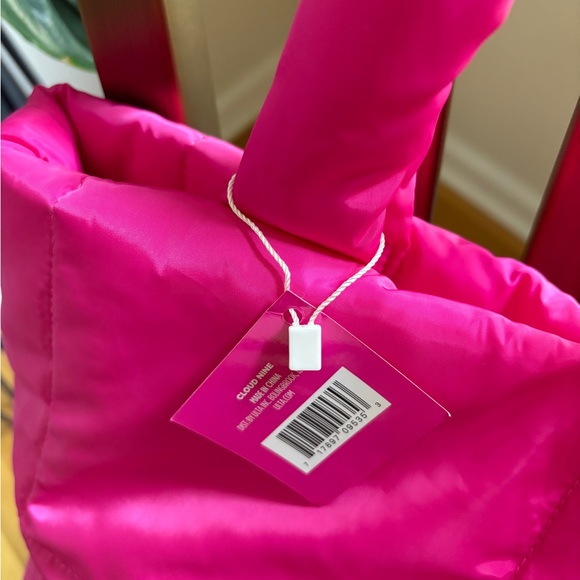 Hot pink puffer tote from Ulta NWT - Picture 4 of 4